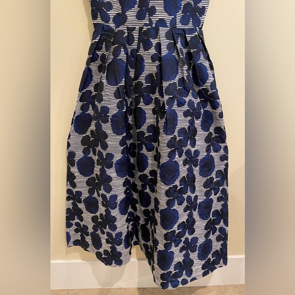 Metsui Blue Floral Dress - Picture 5 of 6